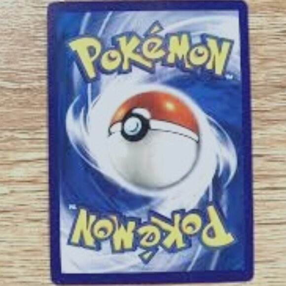 30 assorted Pokémon cards - Picture 1 of 1